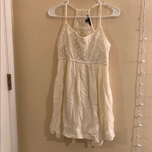 American Eagle Cream Lace Dress Size 6